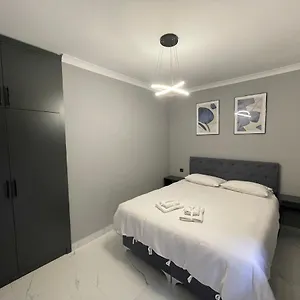  شقة Continental Suite&apartments تركيا